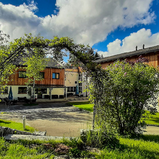 JUFA Hotel Bad Aussee, exterior view | © Tanja Lorenzoni