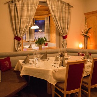 SCHÖNIS-Landhotel, Kaminzimmer | © Familie Schönberger
