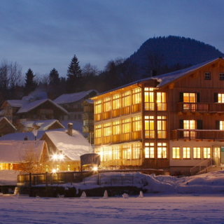 Home cooking, Grundlsee, view Winter | © Seehotel Grundlsee