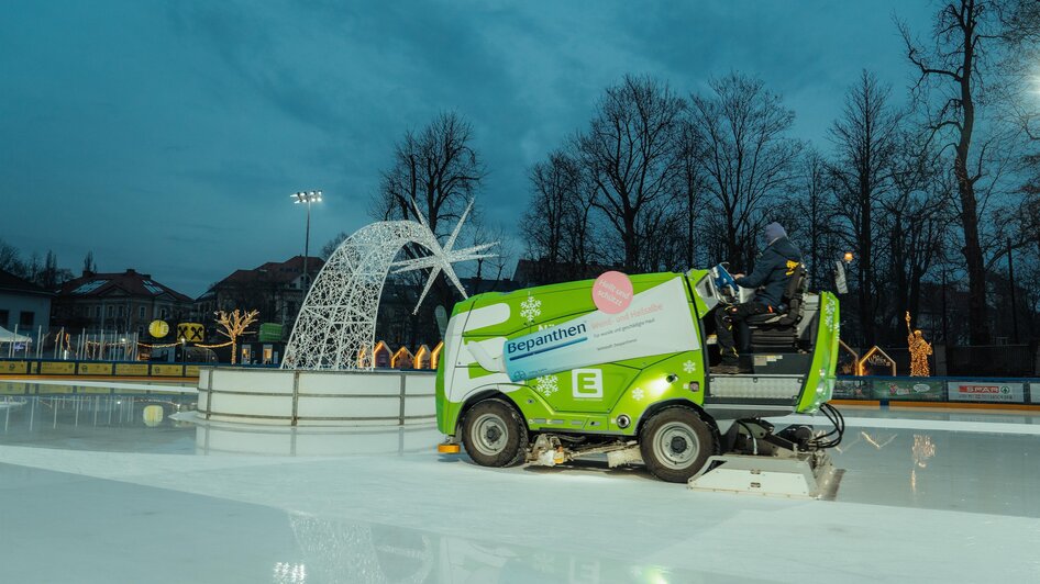 Eismaschine im Einsatz | © Region Graz-studio draussen