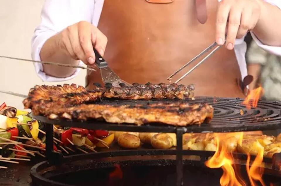 Gasthof Schrenk_Grillabend_Oststeiermark | © Gasthof Schrenk