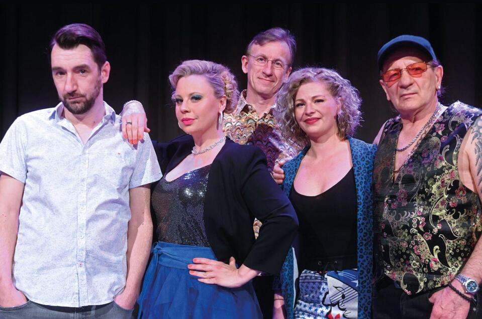 Katharina Straßer und BAND | © Dietmar Lipkovich
