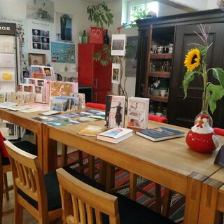 Buch&Boot, Altaussee, Lesetisch | © Suchanek Gudrun