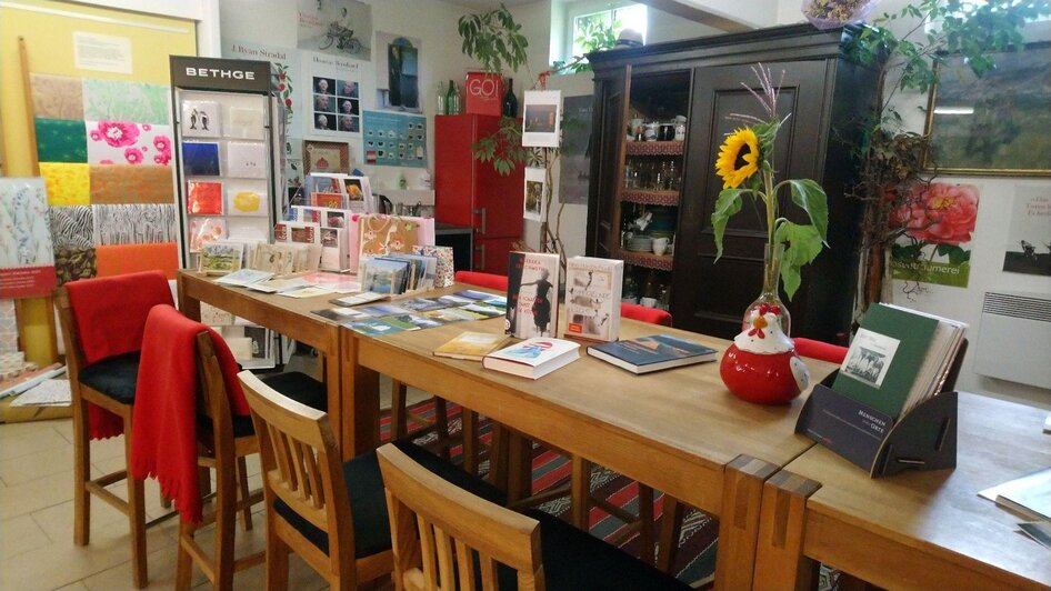 Buch&Boot, Altaussee, Lesetisch | © Suchanek Gudrun