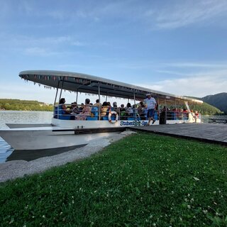 Literaturschiff_Stubenbergsee_Oststeiermark | © Kunst und Kulturform Stubenberg