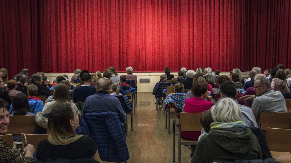 Arbeiterkammer Saal Theather Vorstellung