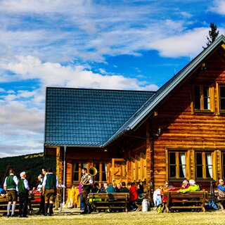 Glatzl Trahütten Alm in St. Lorenzen am Wechsel | © Glatzl Trahütten Alm