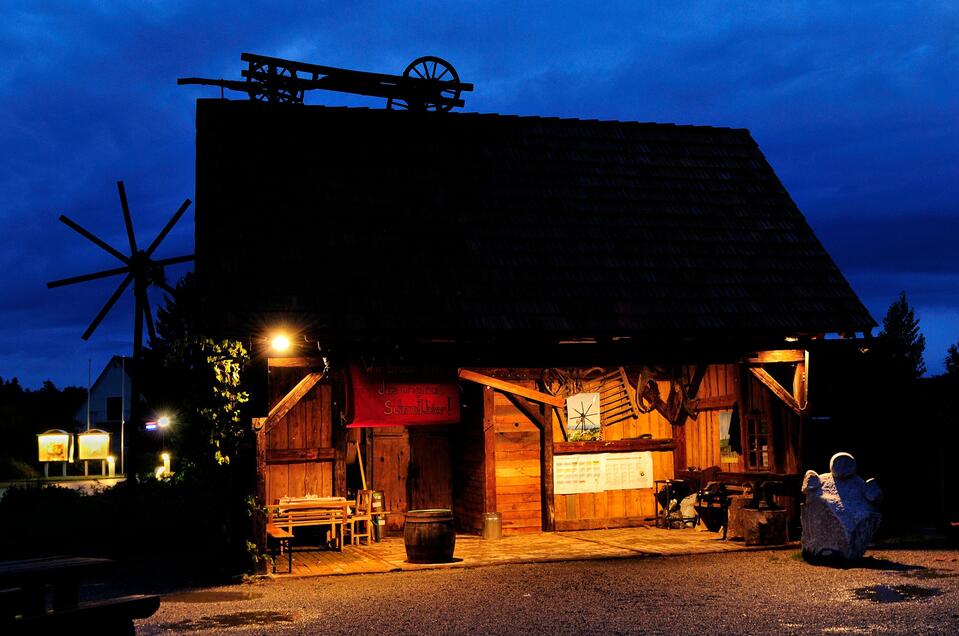 Schratlhütte bei Nacht | © SPhotography