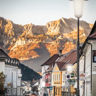 Admont mit Blick in die Haller Mauern