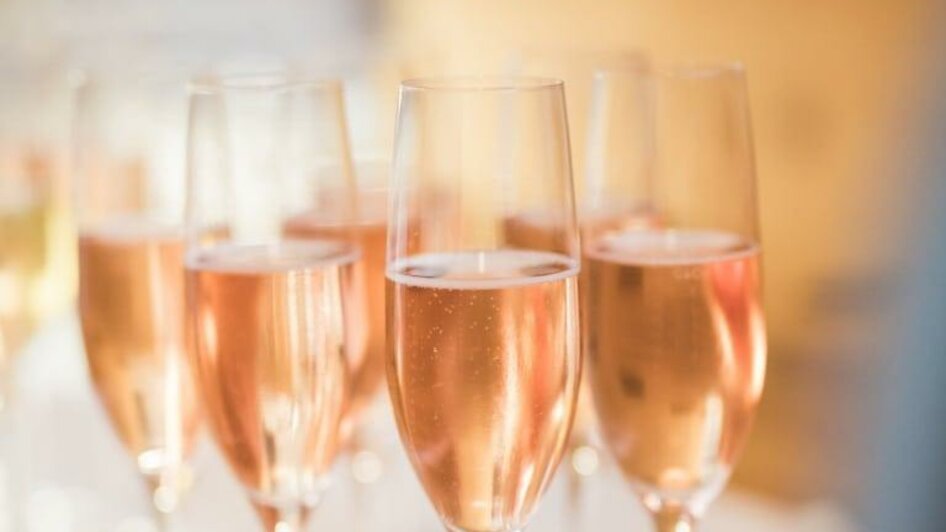 Silvester Gala_Sekt_Oststeiermark | © Garten Hotel Ochensberger