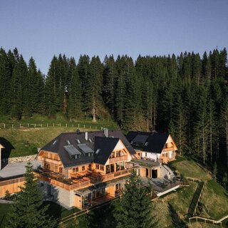 Weizerhütte_Außenansicht_Sommeralm_Oststeiermark | © Weizerhütte