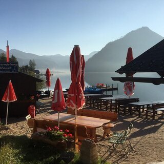 Seelaube Grundlsee, Grundlsee, view | © Cafe Hansl