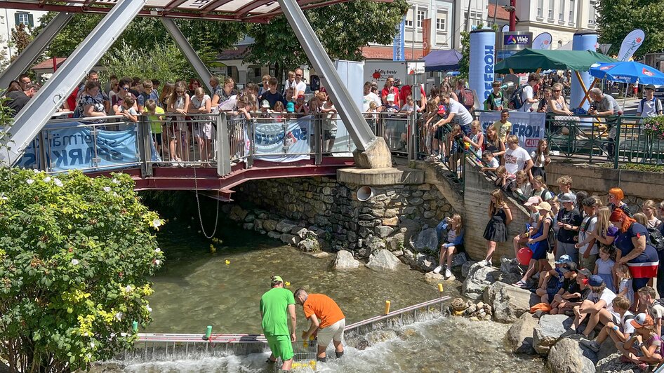 Sommermarkt Weiz_Entenrennen_Oststeiermark