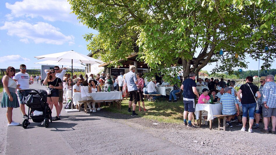 Weinblütenfest1 | © Helmut Adelwöhrer