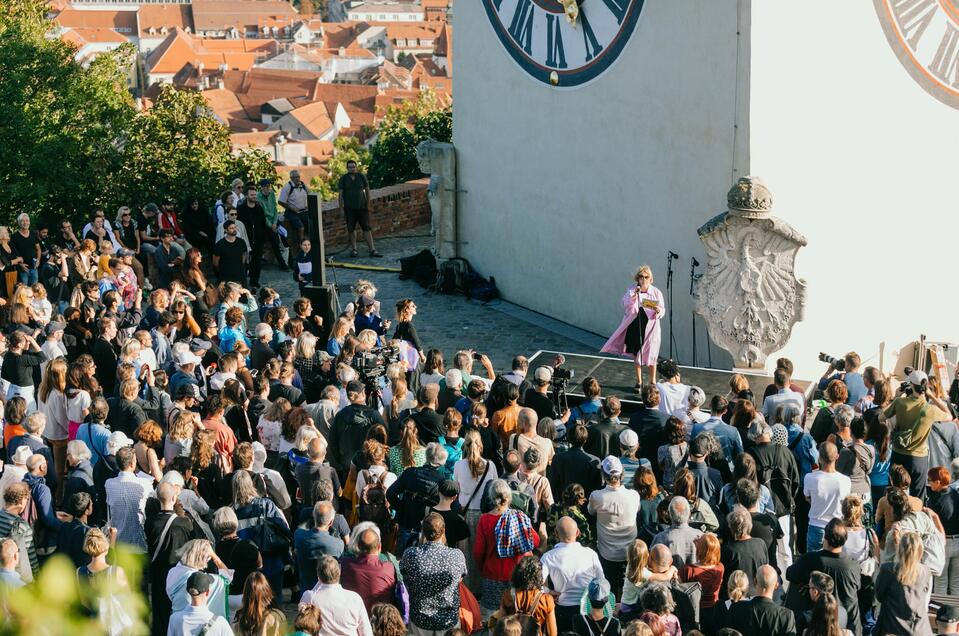 Eröffnung am Schlossberg | © steirischer herbst-Johanna Lamprecht