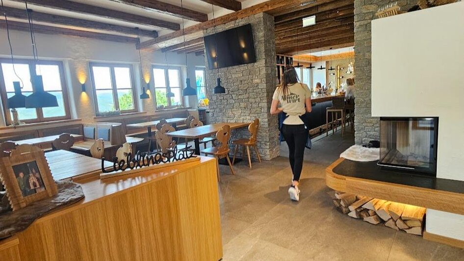 Almerwirt_Bar_Oststeiermark | © Sophie Dekkers