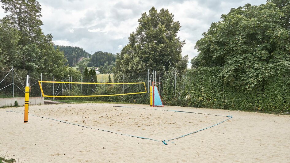 Beachvolleyballplatz im Alpenbad Liezen | © Thomas Sattler