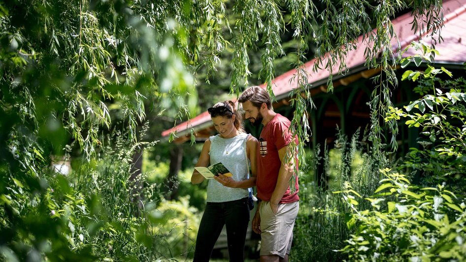 Arboretum und Teehaus bei Sonnenschein | © Region Graz - Tom Lamm
