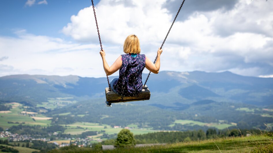 Schaukel beim Aussichtsturn | © Tourismusverband Murau