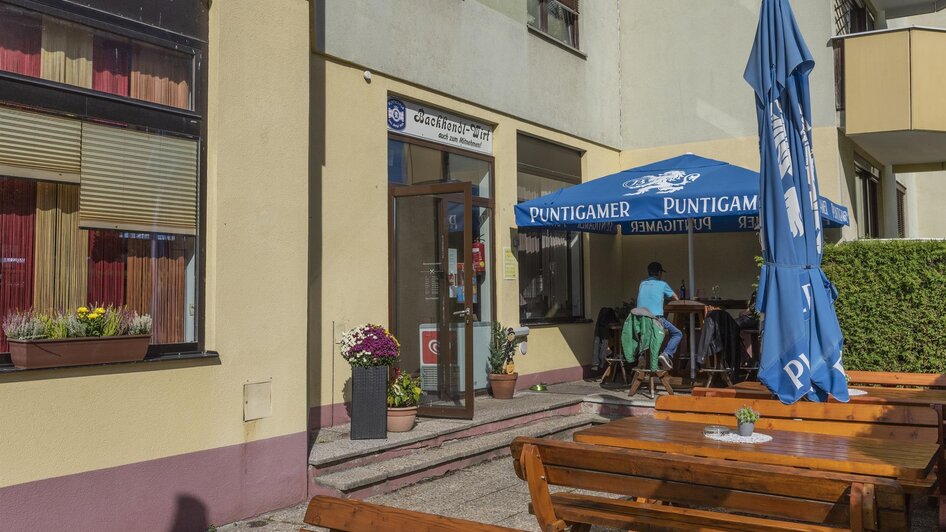 Backhendlwirt-Außenansicht-Murtal-Steiermark | © Familie Mutlu