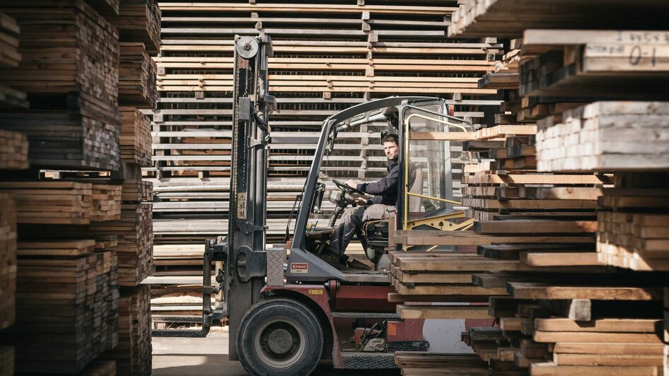 Viel Holz bei Bergholz Gesäuse | © Stefan Leitner