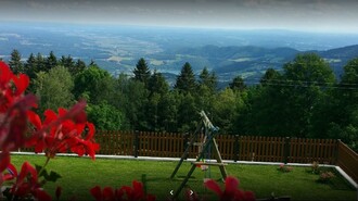 Buschenschank Holzer_view_Eastern Styria | © Buschenschank Holzer