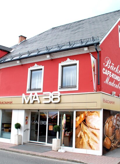 Madenberger-Außenansicht-Murtal-Steiermark | Bäckerei Madenberger | © Bäckerei Madenberger