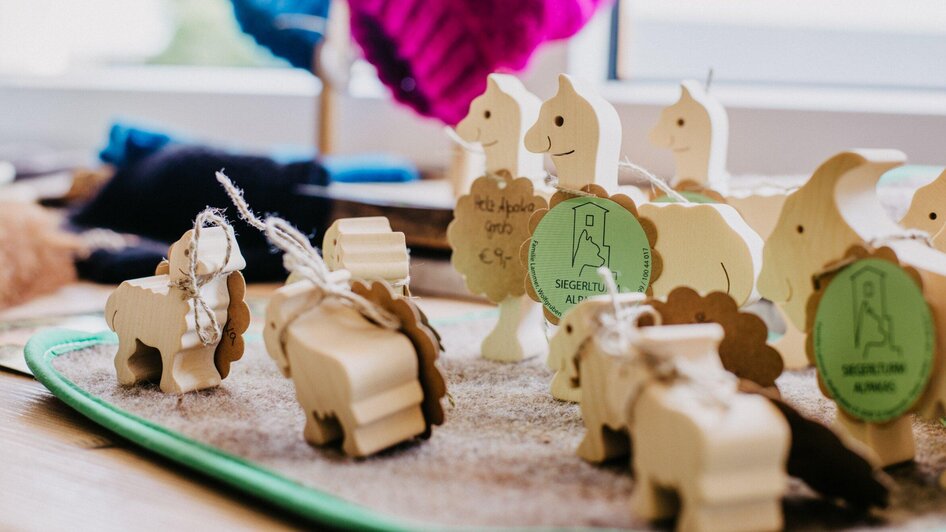 Danis Genussecke, Holzfiguren für Kinder | © TV Region Graz - Mias Photoart