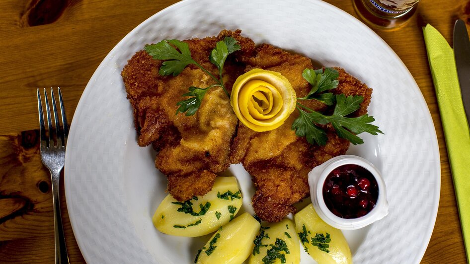 Wiener Schnitzel mit Petersilienkartoffeln | © Tourismusverband Murau