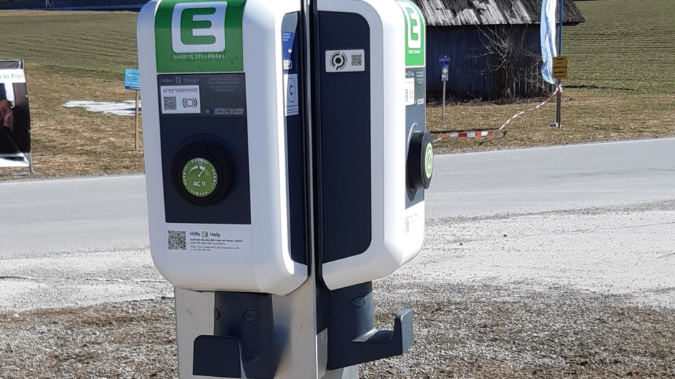E-Tankstelle Parkplatz Grimminghalle - Impression #2.1