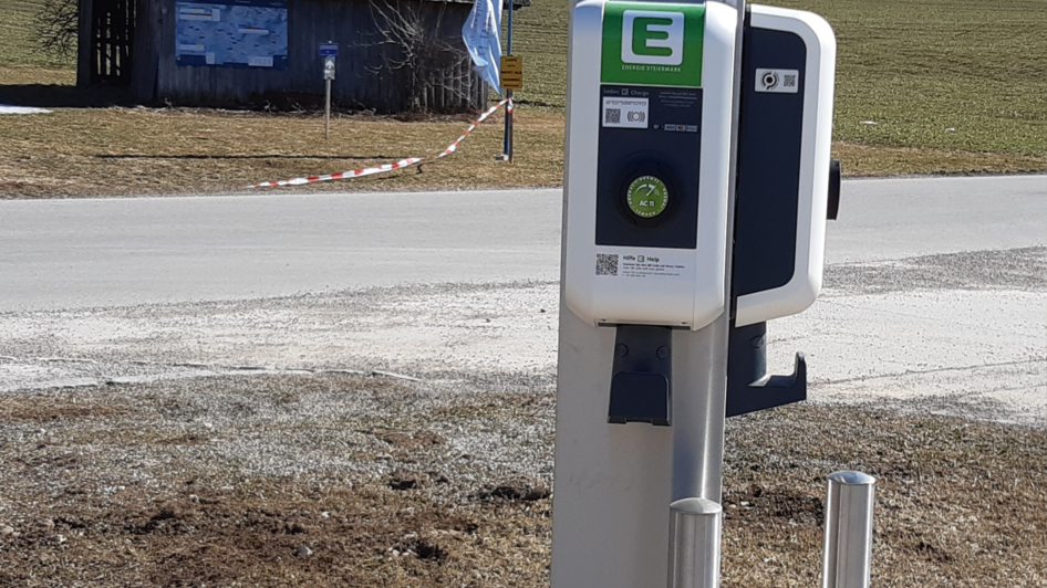 E-Tankstelle Parkplatz Grimminghalle - Impression #2.3