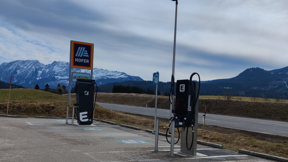 E-Tankstelle Hofer | © TVB Ausseerland Salzkammergut (c) Michaela Schilcher