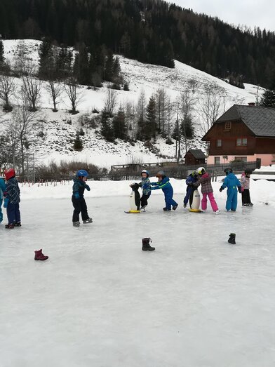 EislaufenPusterwald-Murtal-Steiermark | © Eislaufplatz der Gemeinde Pusterwald | Eislaufplatz der Gemeinde Pusterwald | © Eislaufplatz der Gemeinde Pusterwald