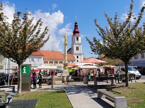 Samstagsmarkt am Fehringer Hauptplatz | © Stadtgemeinde Fehring