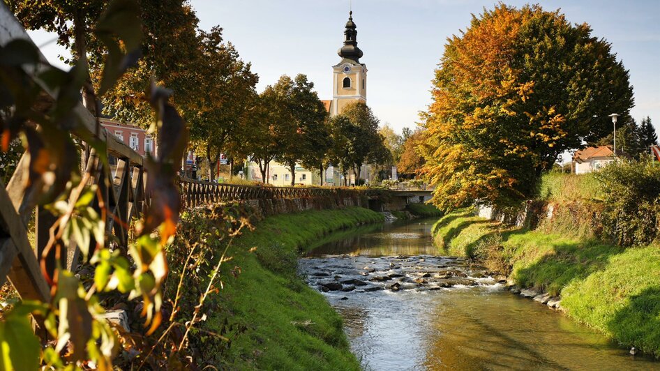 Safenbach mit Kirche@Bergmann | © Bergmann