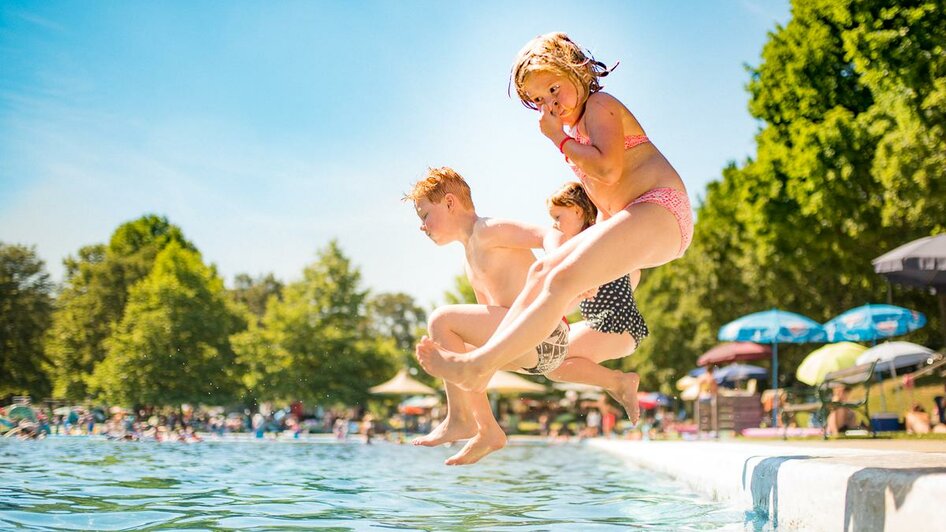 Freibad Fürstenfeld | © Tourismusverband Thermen- & Vulkanland