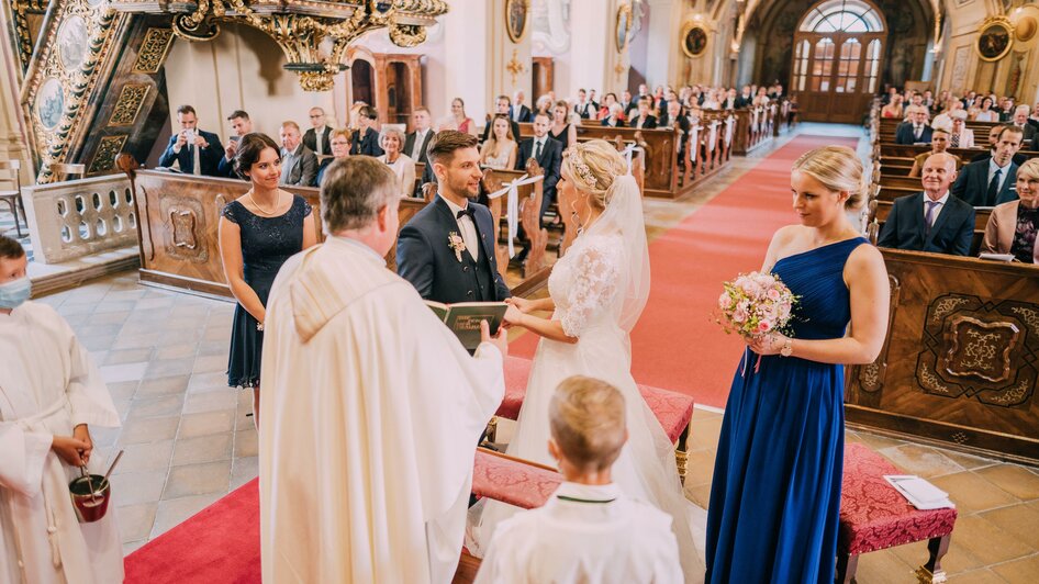 Hochzeit Stift Vorau Oststeiermark indoor (2) | © pixellicious