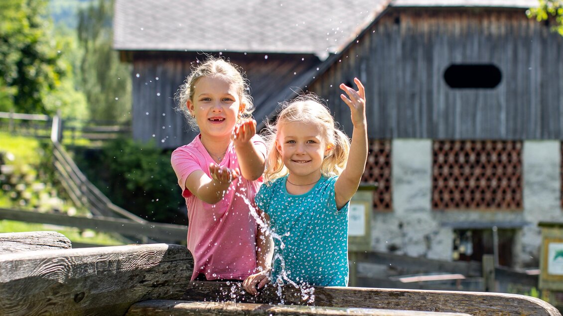 Holz-Wasserspielplatz | © TVB Murau