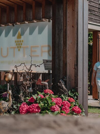 Welcome to the Hutter winery | © Thermen- & Vulkanland | Matthew Nelson | © Thermen- & Vulkanland