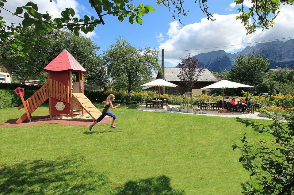 Kinderspielplatz beim Gasthof Zauchenwirt - Impression #1 | © Familie Schrottshammer