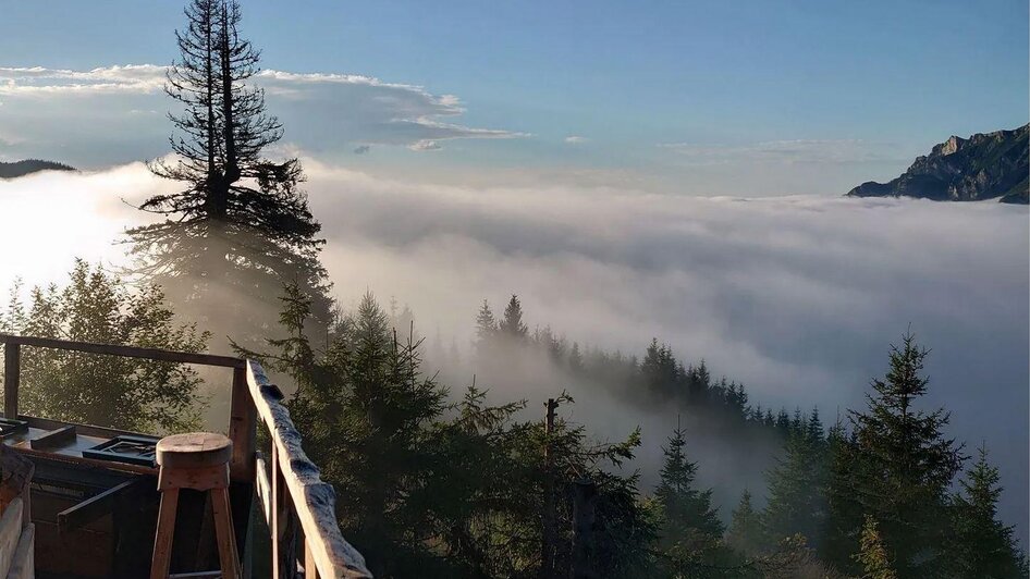 Knappensteig Alm im Nebel | © Hirner