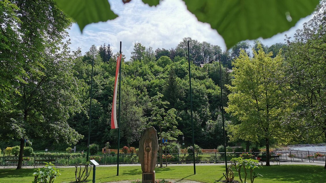Kurpark, Bad Aussee, Mittelpunktstein | © TVB Ausseerland - Salzkammergut_Theresa Schwaiger