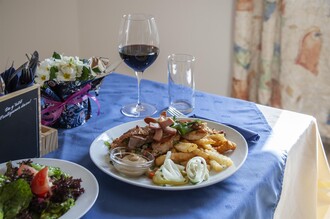 Food_Kurvenwirt | © Thermen- & Vulkanland