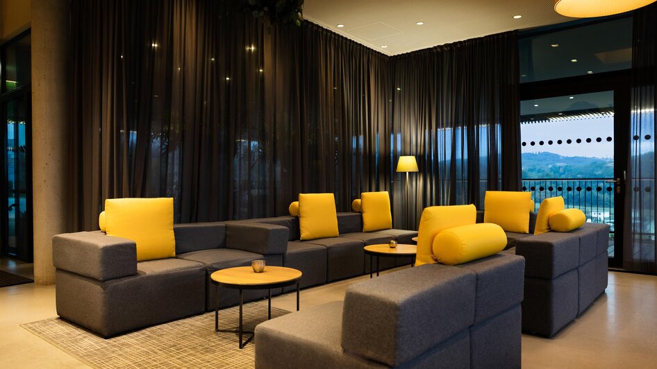Lounge in der LOISIUM Vinothek | © Werner Streitfelder