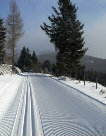 Langlaufloipe Rabl-Kreuz_Spur_Oststeiermark | © Rabl-Kreuz Hütte | Marietta Püringer | © Rabl-Kreuz Hütte