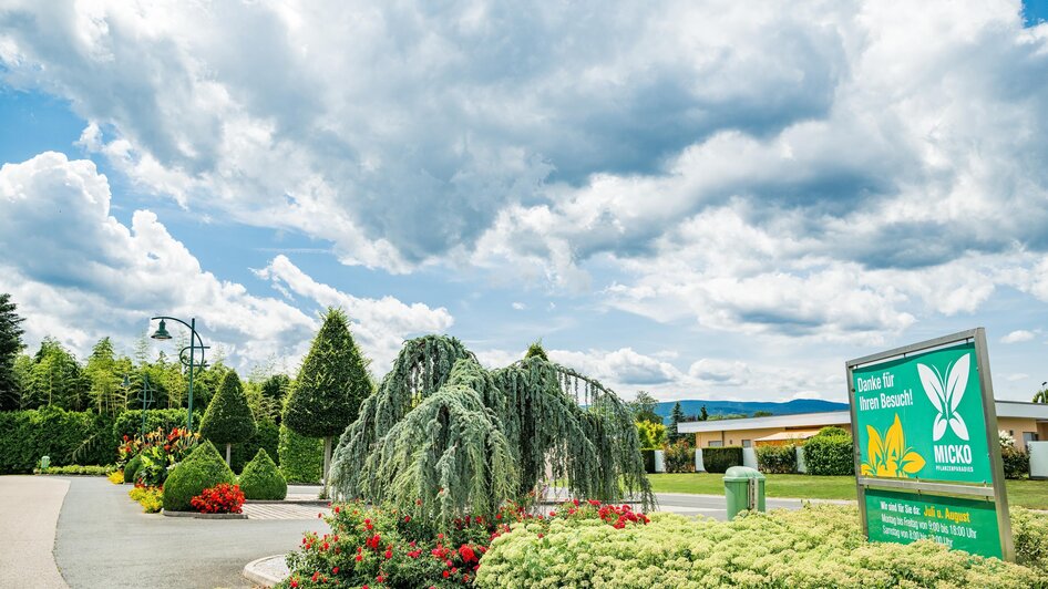 Parkplatz vor der Gartenwelt | © Region Graz-Mias Photoart