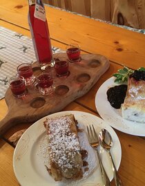 Hausgemachte Strudel | © Mostschenke Moorstüberl | Hermine Thanner | © Mostschenke Moorstüberl