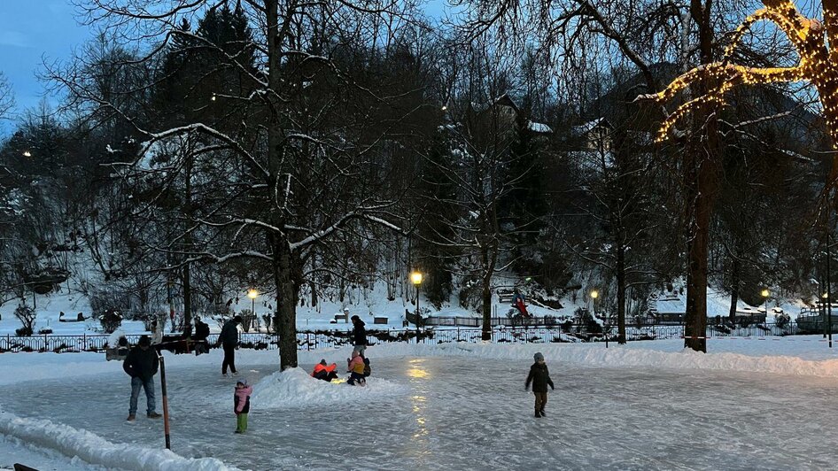 Eislaufplatz, Bad Aussee im Kurpark | © TVB Ausseerland Salzkammergut/Gabi Grill