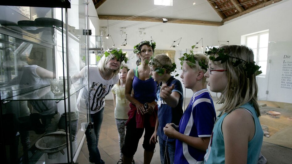 Interessante Führungen für Kinder | © Römerzeitliches Museum Ratschendorf