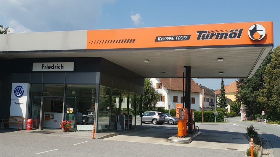 Turmöl Friedrich_Tankstelle_Oststeiermark | © Claudia Cirus